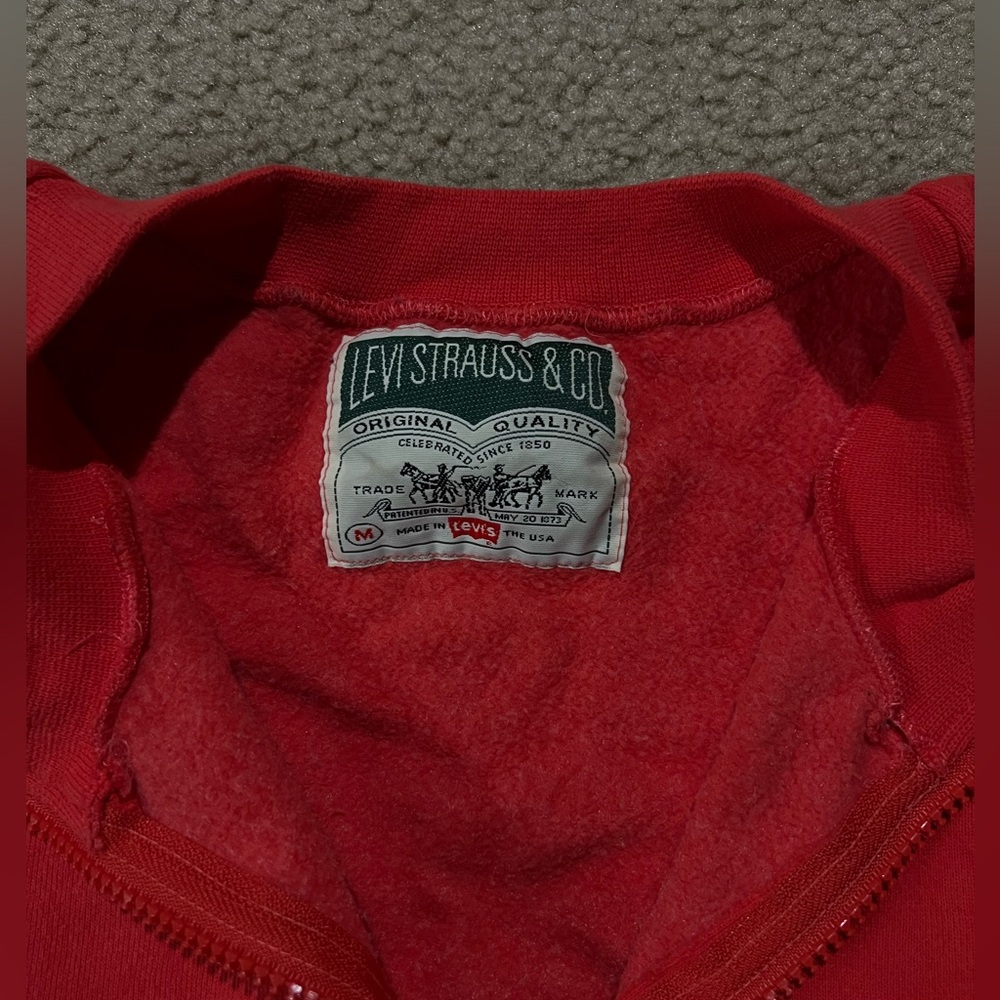Levi’s cropped zip up